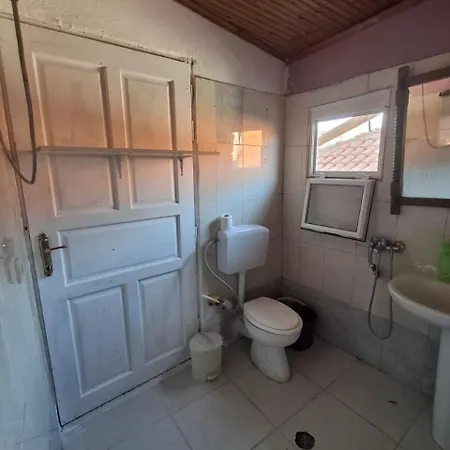 بيت ضيافة Aleko *